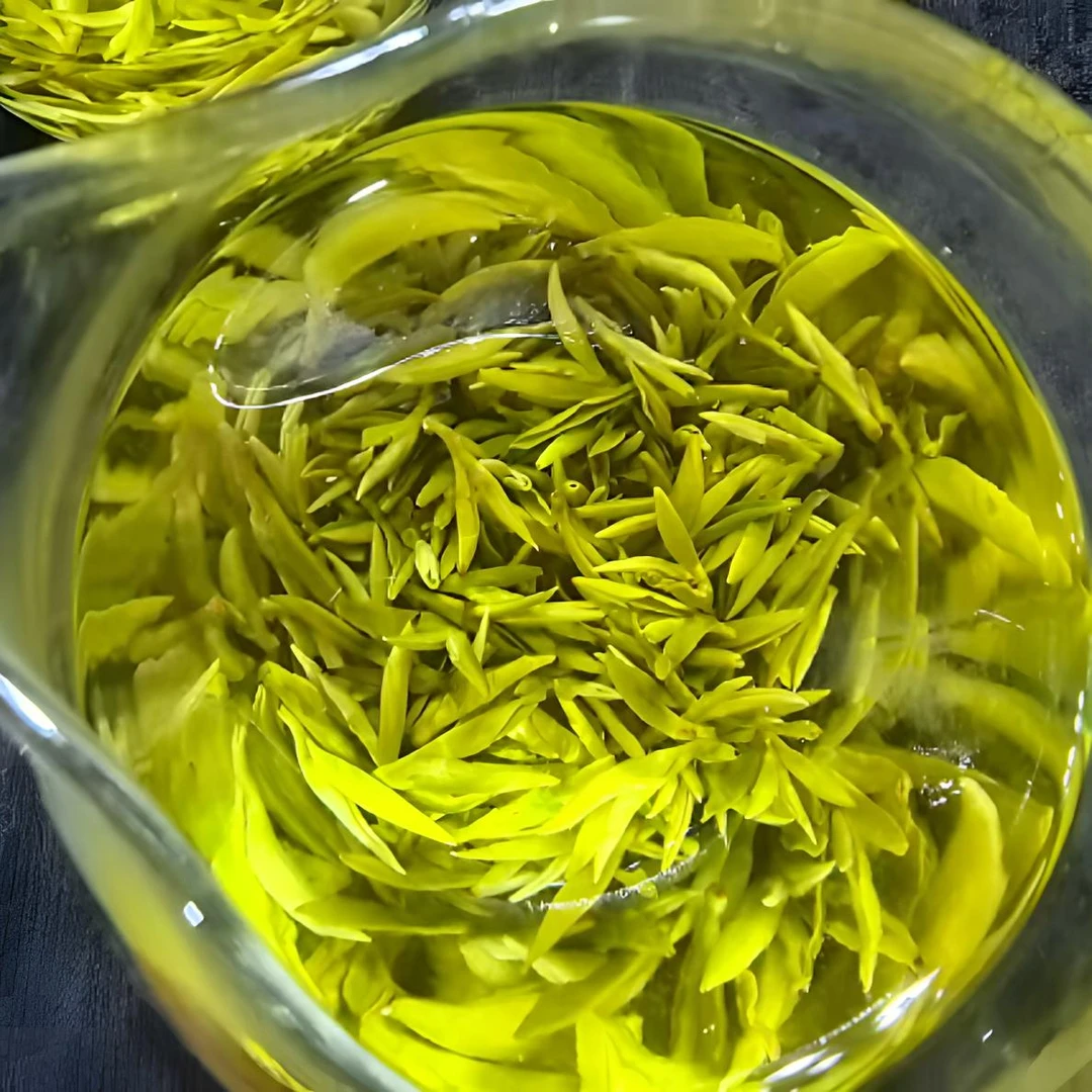 蒙顶山甘露头采绿茶栗香清香型嫩芽高山云雾茶叶