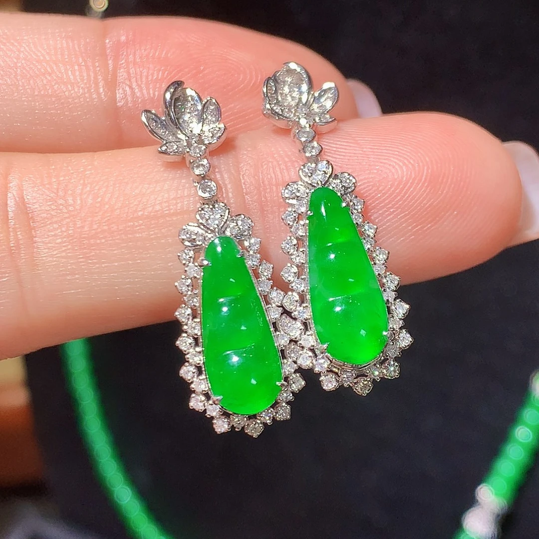 翡翠18K金镶嵌耳饰