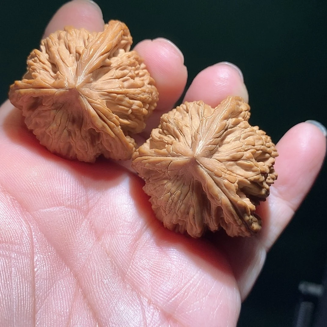 把件文玩核桃41虎头三棱全品