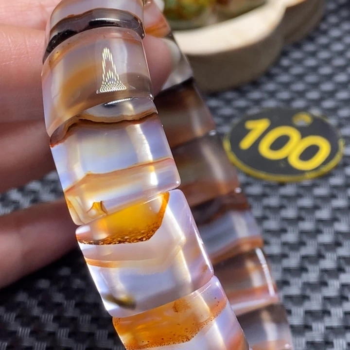 一***年玛瑙/玉髓未镶嵌颈饰