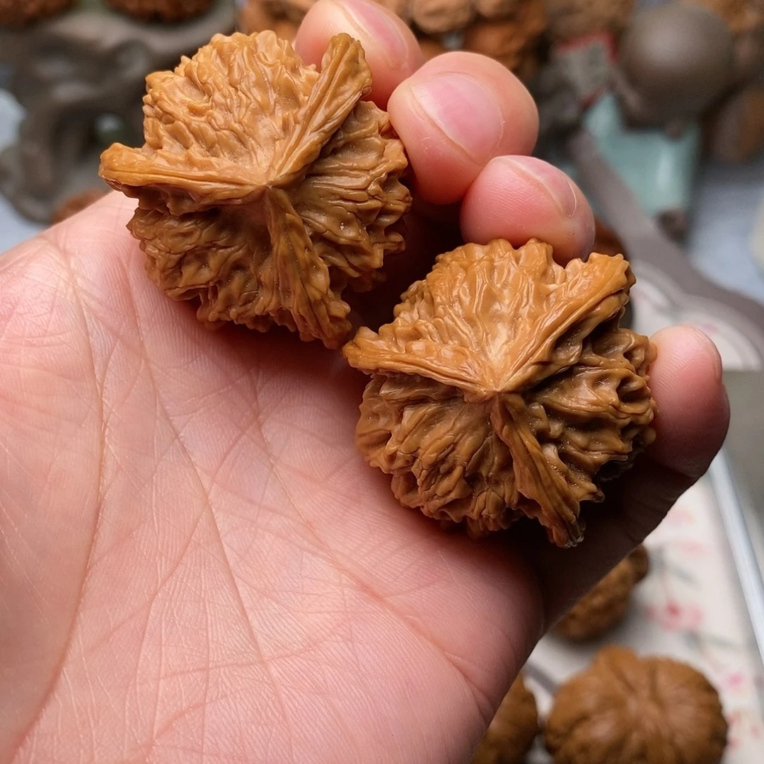 把件文玩核桃三棱