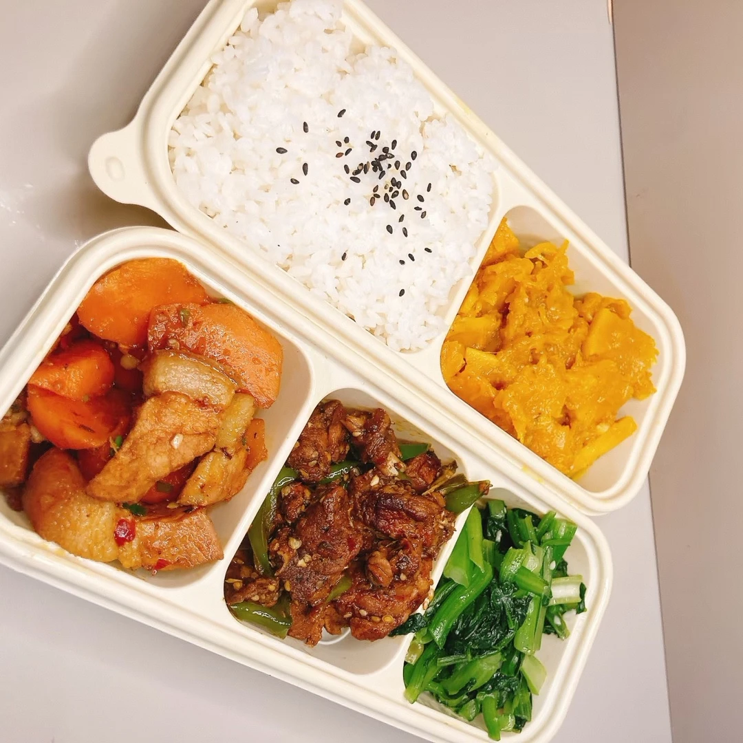 15元快餐（两荤一素随机搭配）