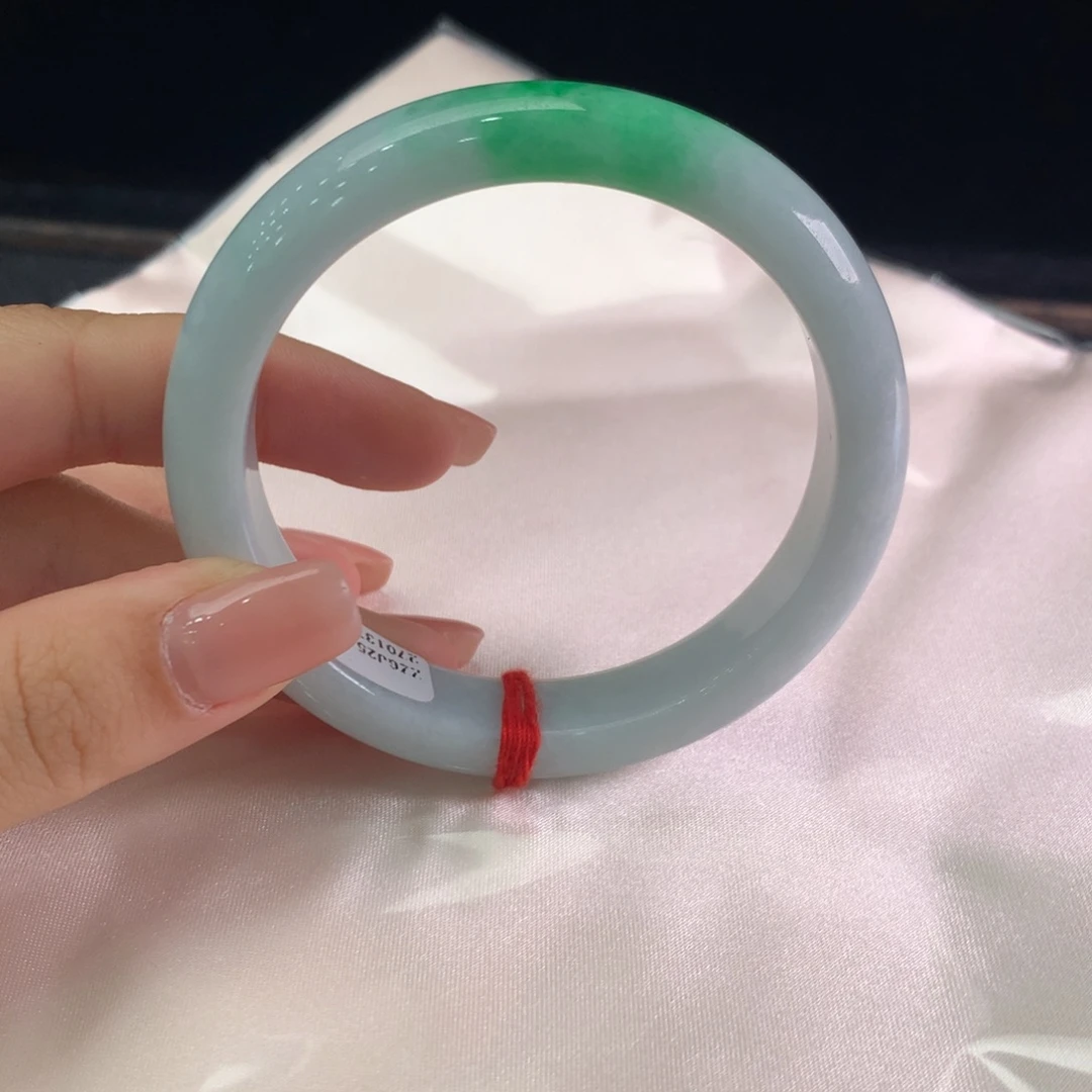 翡翠未镶嵌手镯缅甸A货翡翠 阳绿56 57