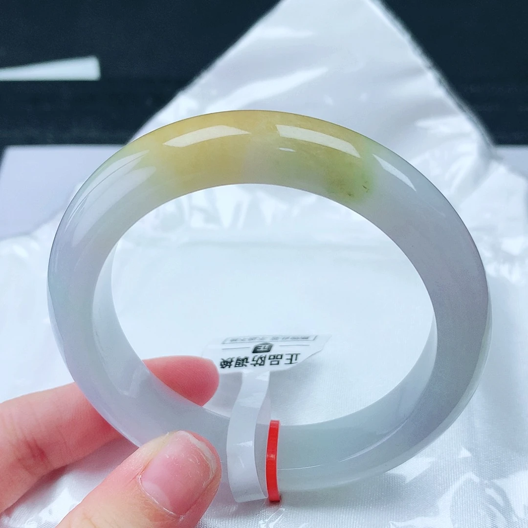 翡翠手镯未镶嵌53圈