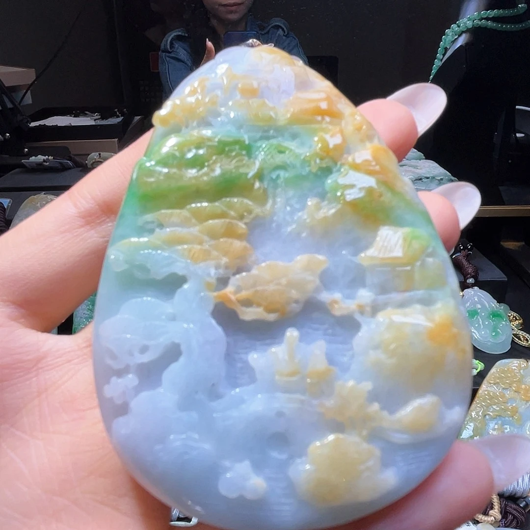 颈饰未镶嵌翡翠一