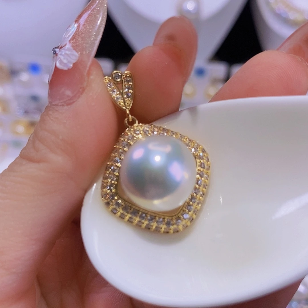 淡水珍珠合金颈饰