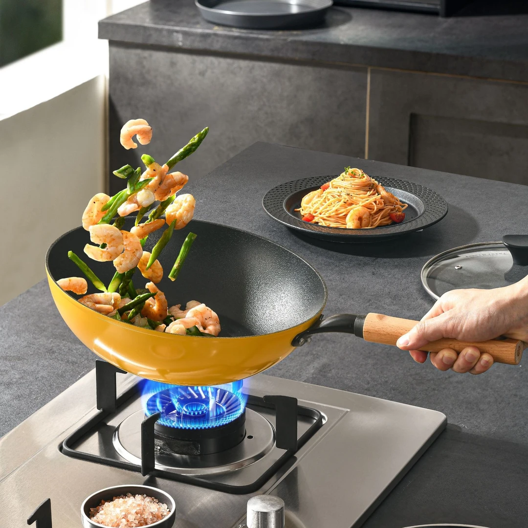 【12.12福利】28CM大黄炒锅带盖   锅麒麟专属