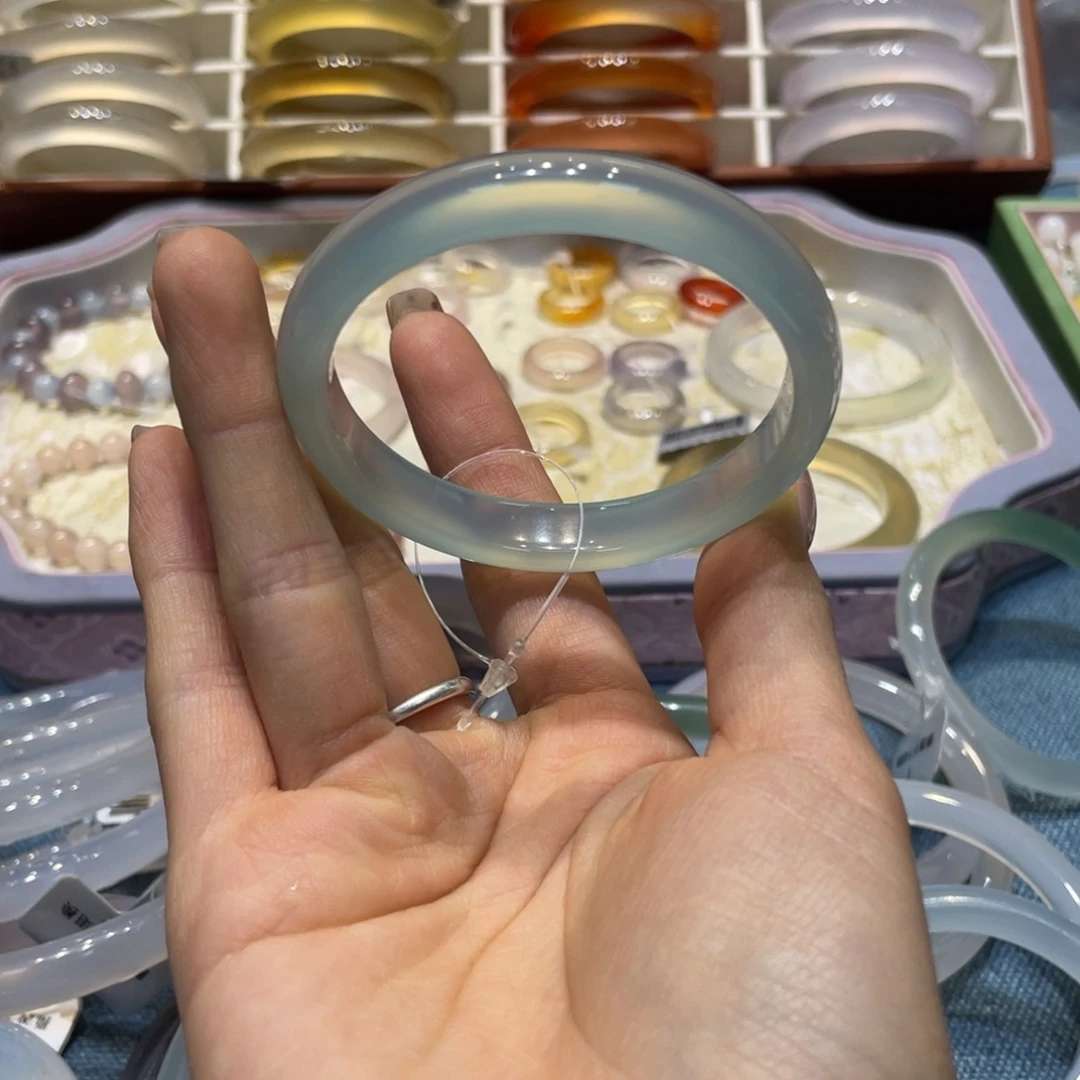 玛瑙/玉髓未镶嵌手镯