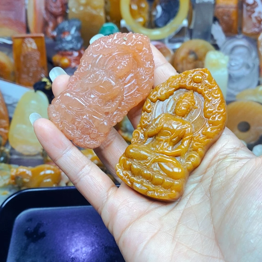 石英质玉（黄龙玉）未镶嵌颈饰
