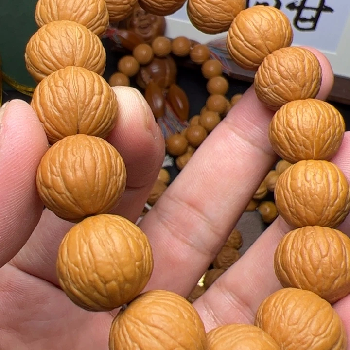 猴头核桃手串口令卡