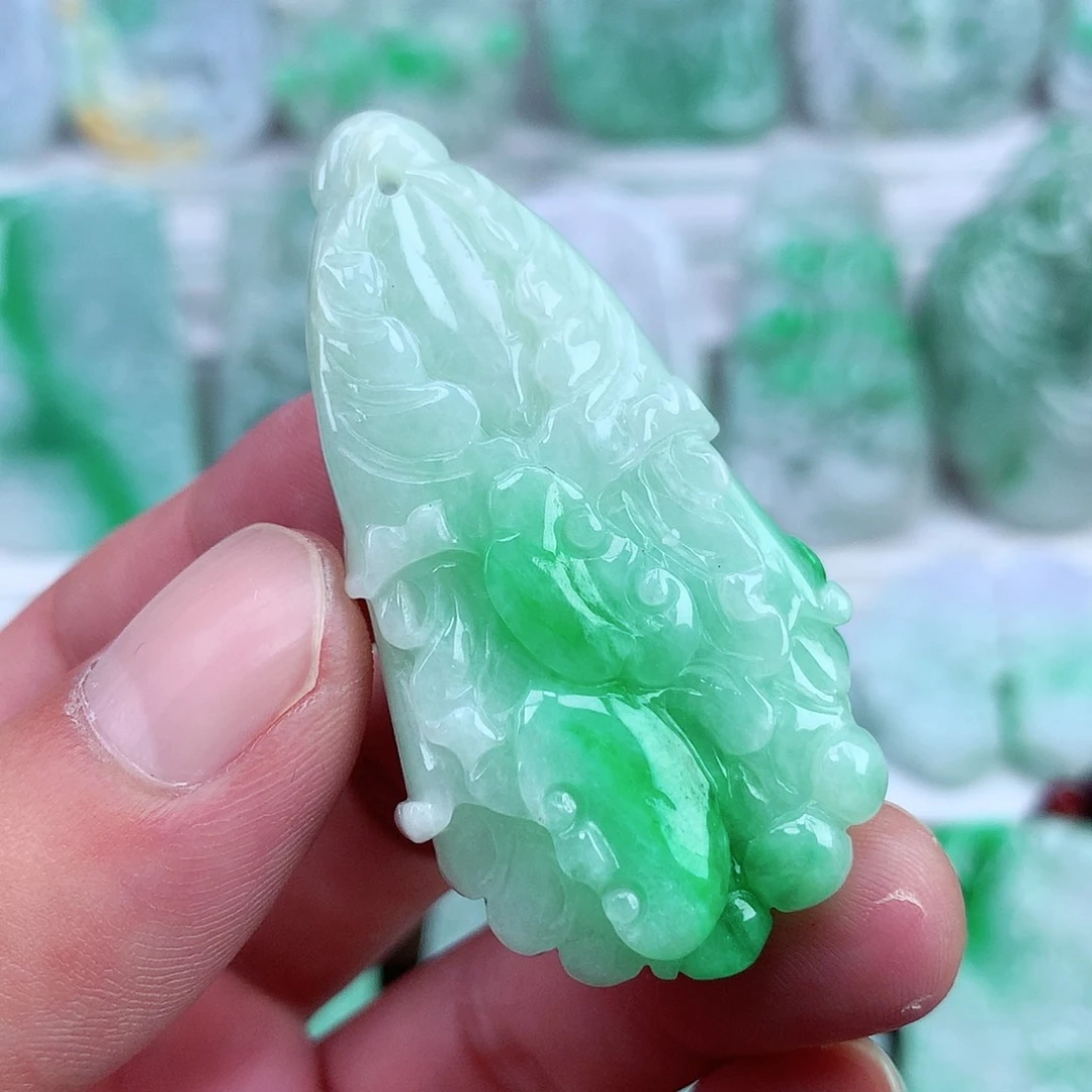 翡翠未镶嵌颈饰翡翠吊坠