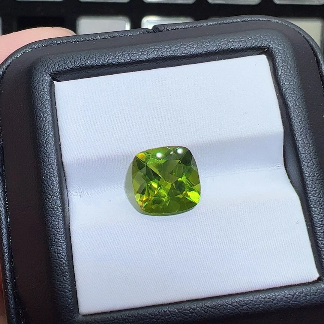 裸石橄榄石未镶嵌4.29克拉，特价