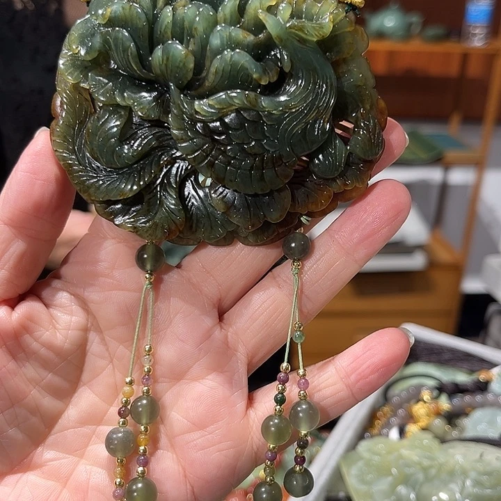 未镶嵌岫玉毛衣链