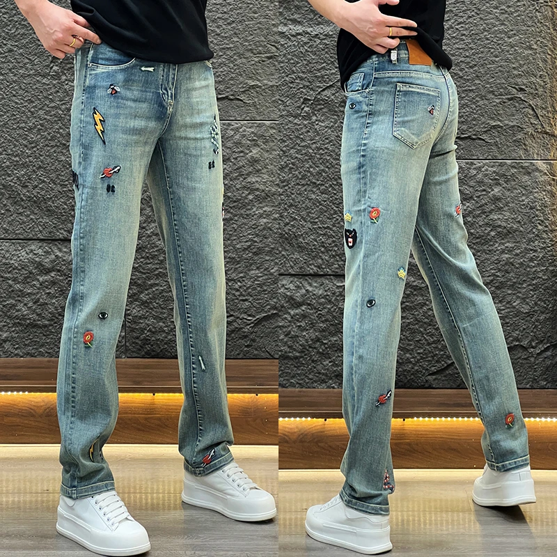 刺绣牛仔裤男欧货重工2025新款休闲裤浅蓝色宽松直筒潮男裤子