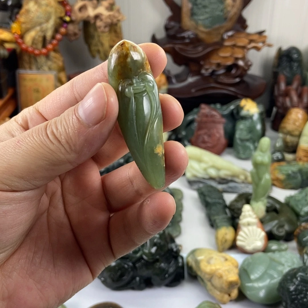 岫岩河磨玉（透闪石质玉）未镶嵌挂件