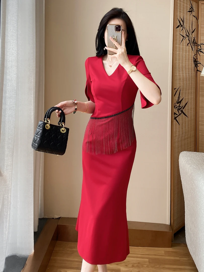 新款V领红色连衣裙包臀法式显白包臀裙宴会夏季轻奢中长裙2658