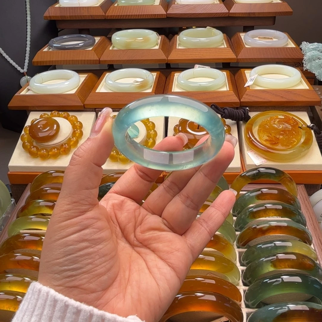 蛇纹石玉未镶嵌50-51