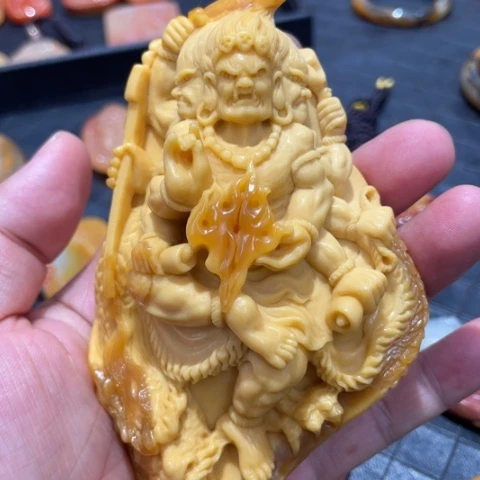 【闪购商品】石英质玉（黄龙玉）未镶嵌颈饰