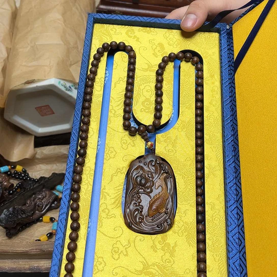 大叶紫檀（黑酸枝木类）