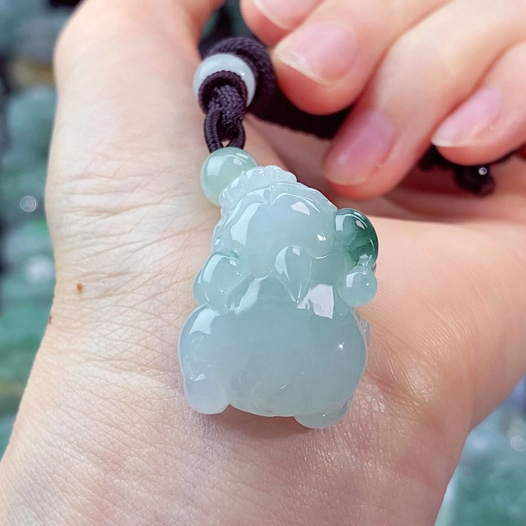 颈饰未镶嵌翡翠天然