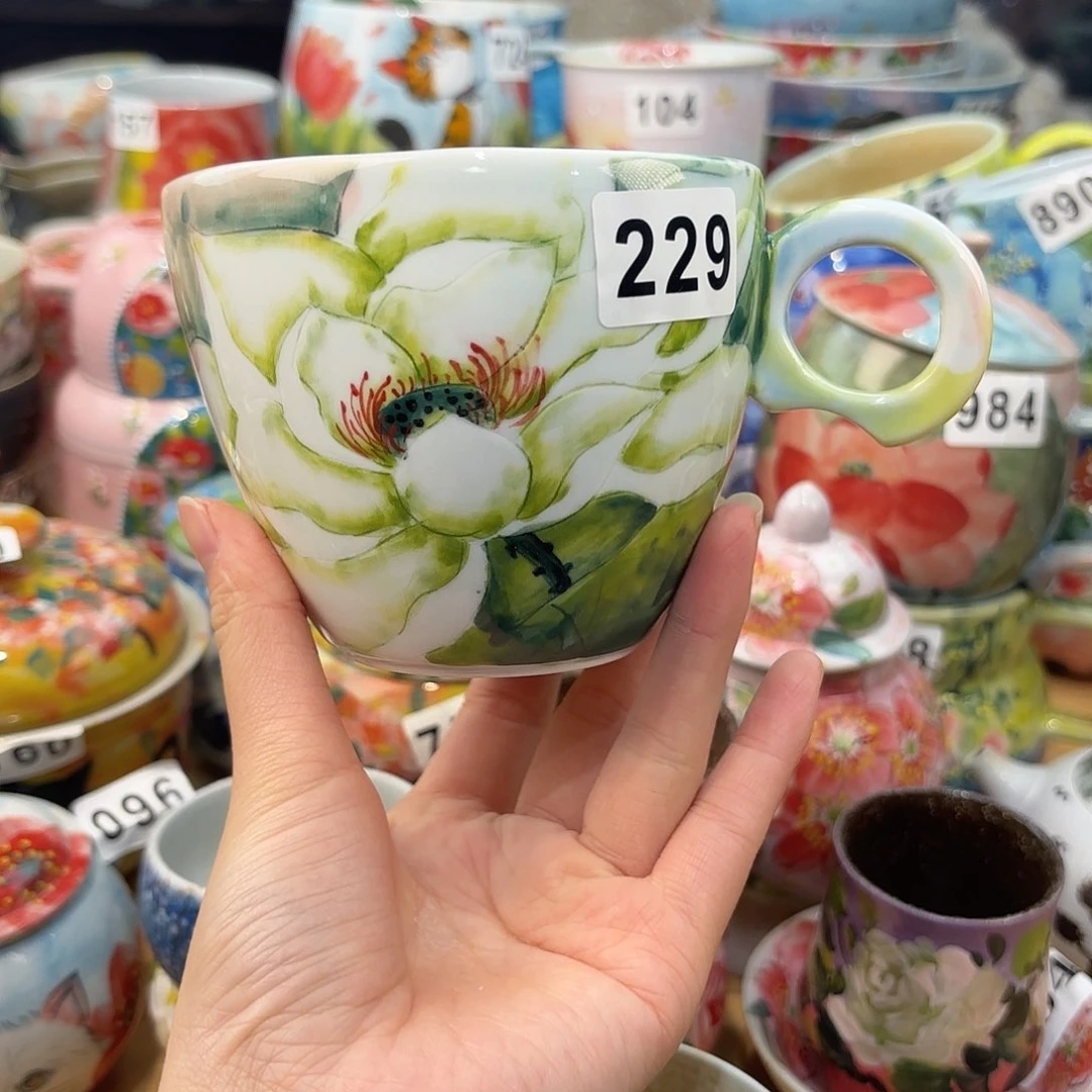 瓷片兔兔好可爱呀打