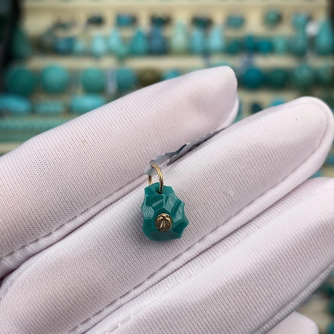 绿松石18K金镶嵌珠宝奇石