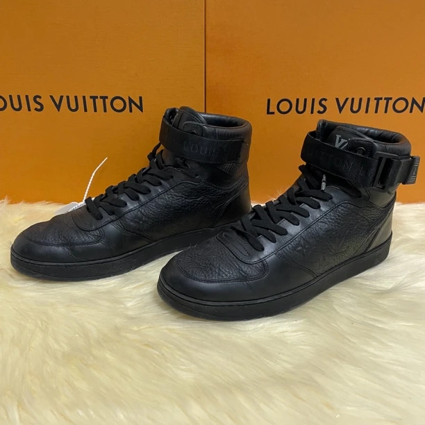 95新 LouisVuitton/路易威登 41码 皮革印花 高帮板鞋