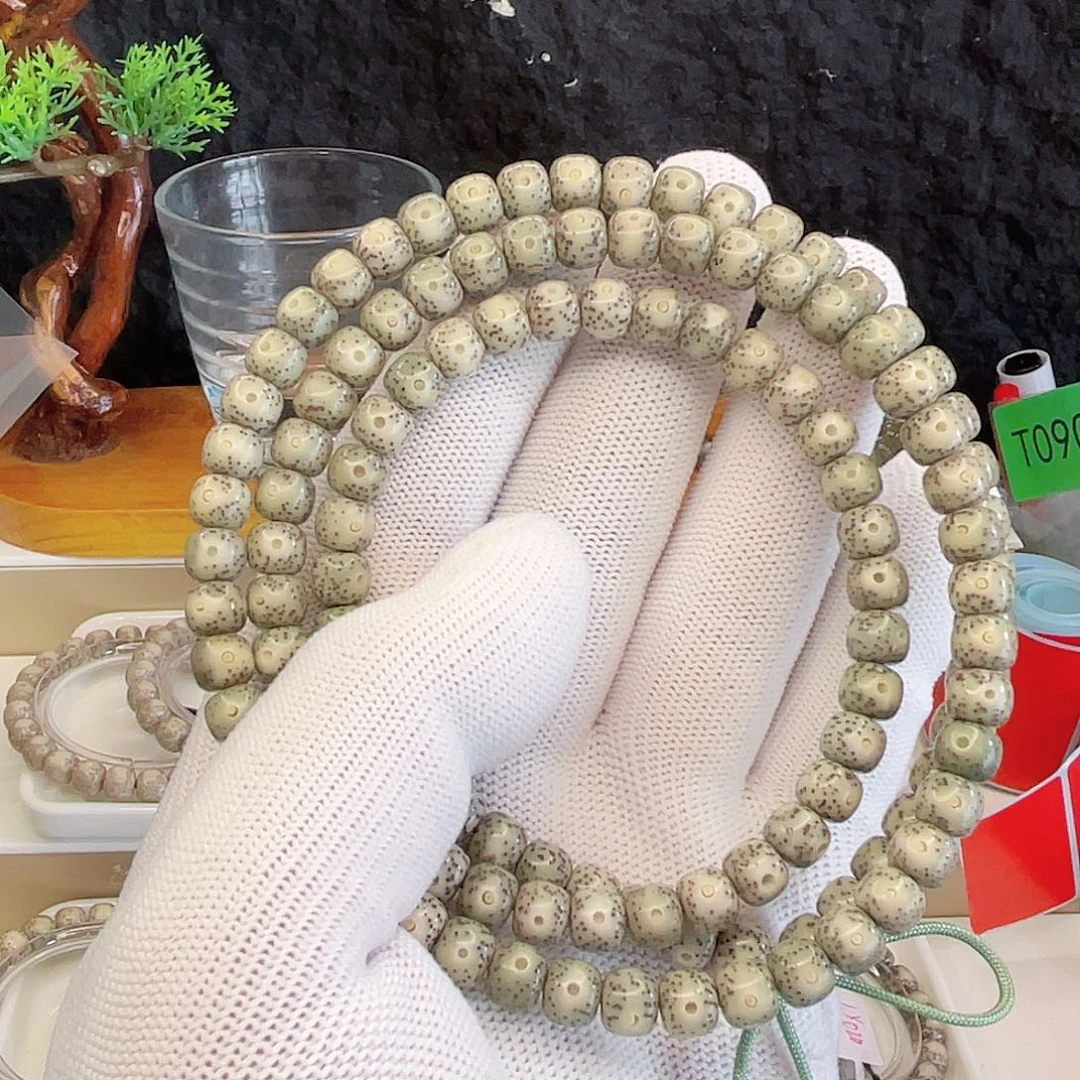 手串星月菩提7乘6绿包白