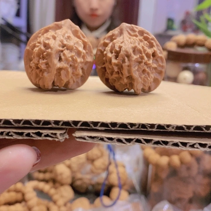 【闪购商品】文玩核桃把件40天残脚蜡皮刀子