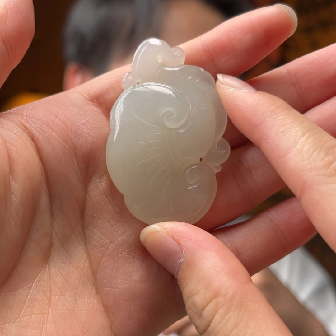 和田玉未镶嵌吊坠(不含链)高冰如意300