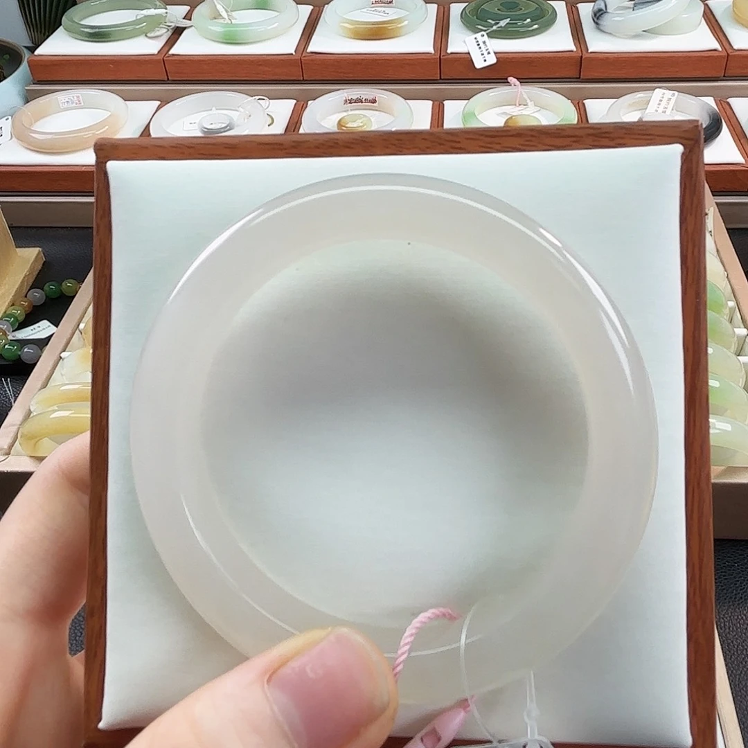 未镶嵌手镯和田玉56 57