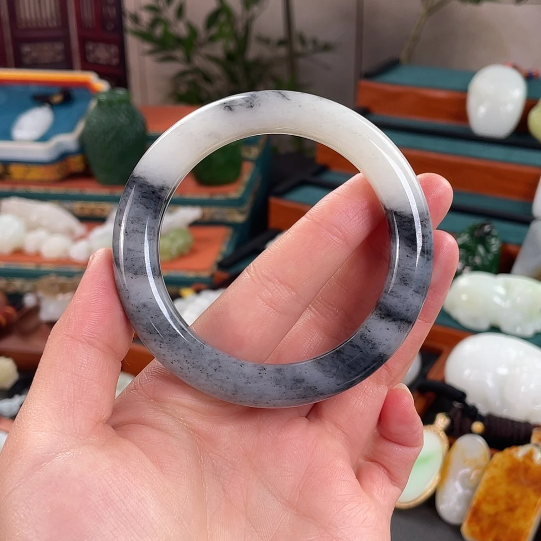 未镶嵌手镯和田玉爱*