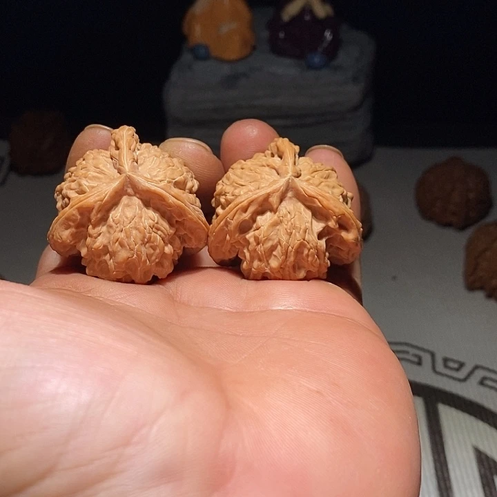 把件文玩核桃41尺盘山三棱