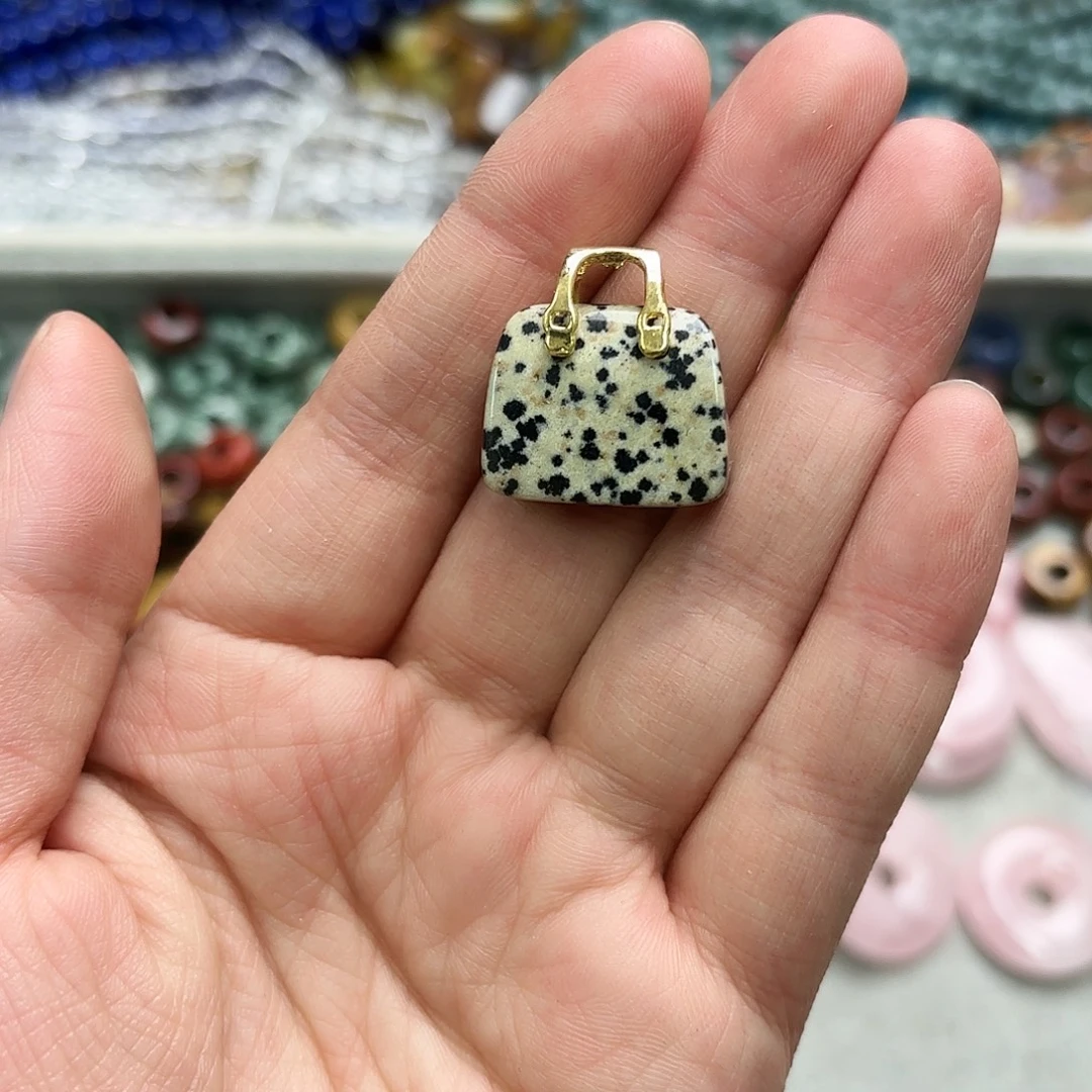 玛瑙/玉髓未镶嵌珠宝半成品斑点包包一颗