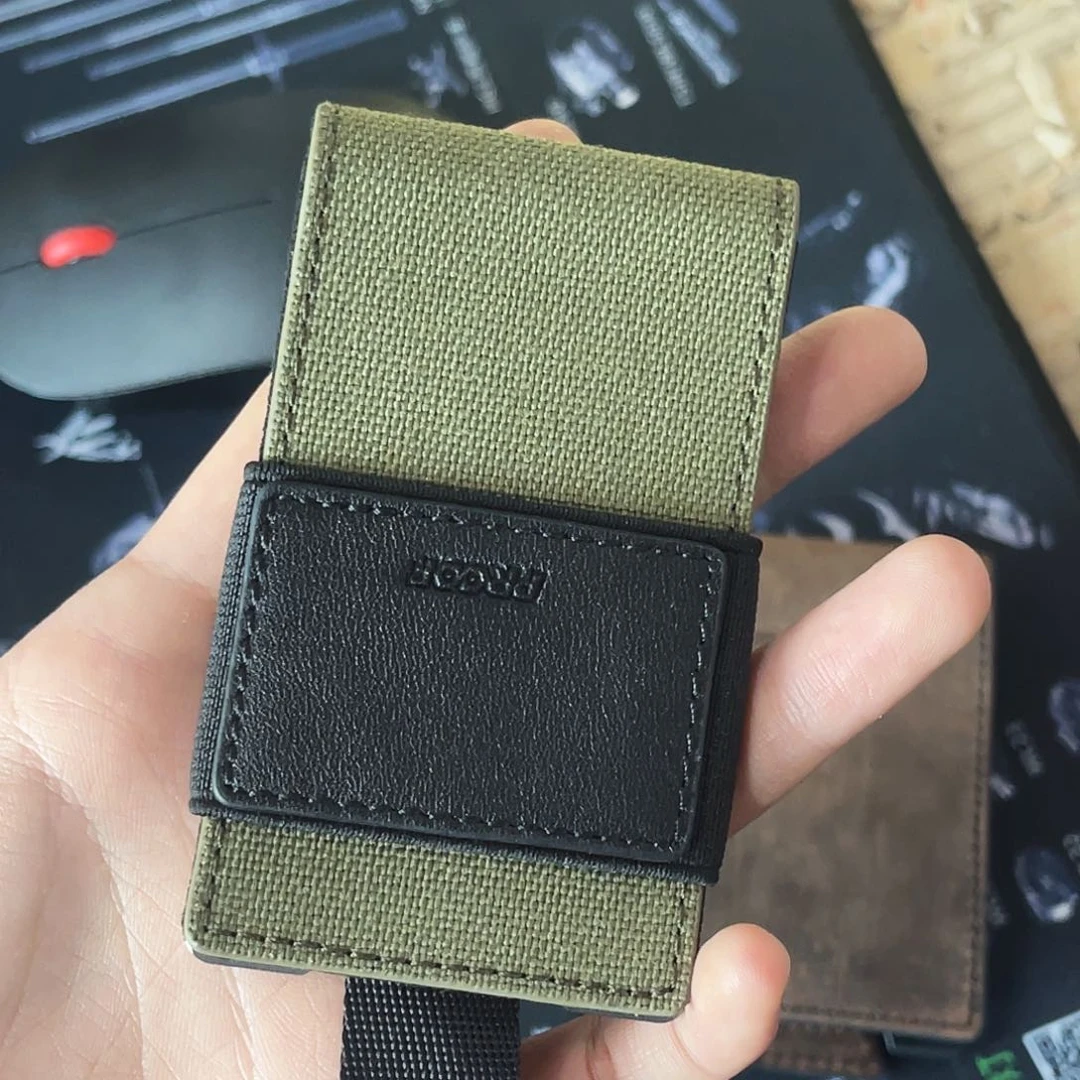 卡包绿色一只11111
