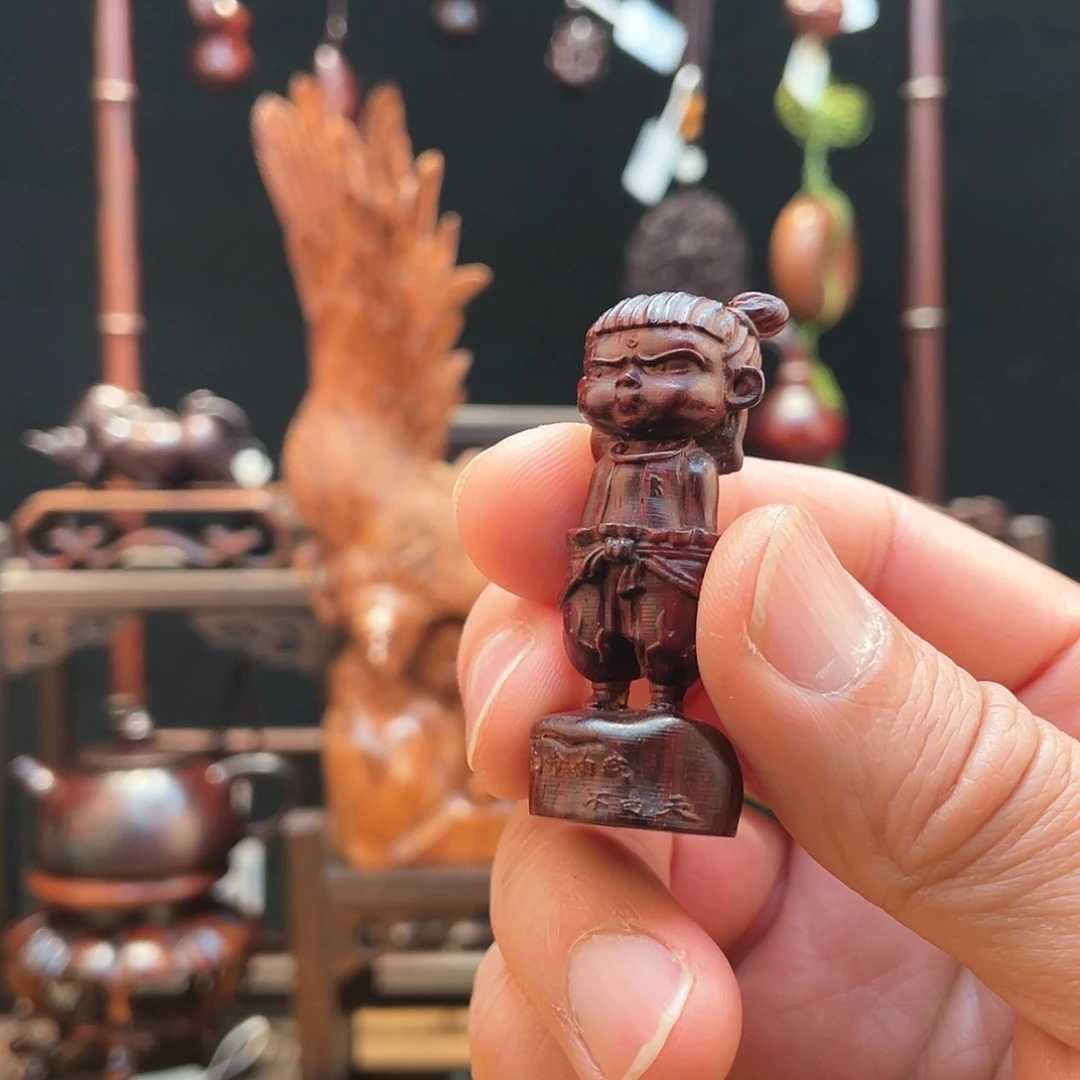 檀香紫檀（小叶紫檀）哪吒