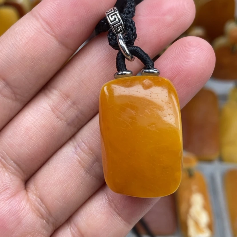 【闪购商品】未镶嵌颈饰琥珀