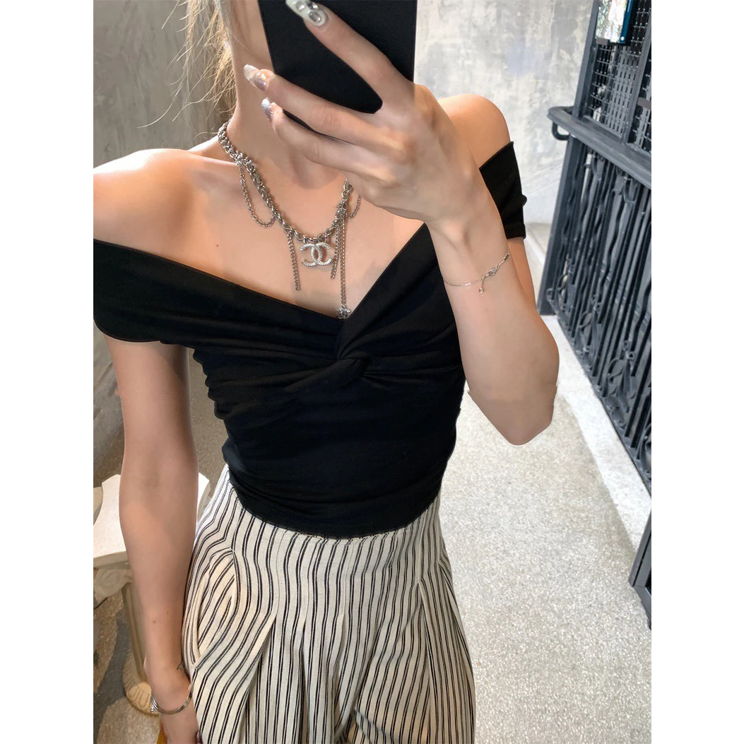 【苏苏】一字肩褶皱扭结修身上衣短袖T恤