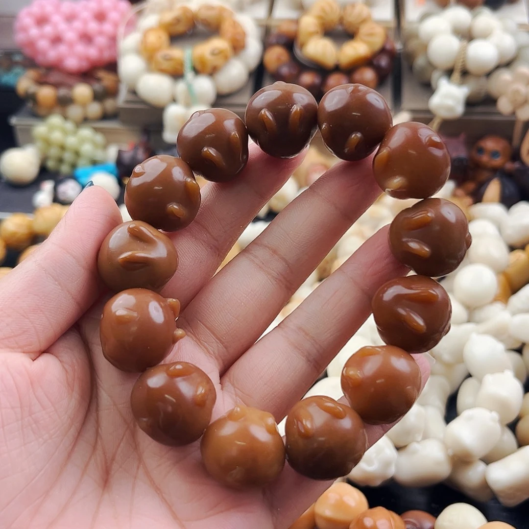 吊坠菩提根/象牙果菩提玉兔