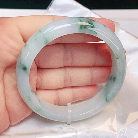 翡翠手镯未镶嵌正圈59