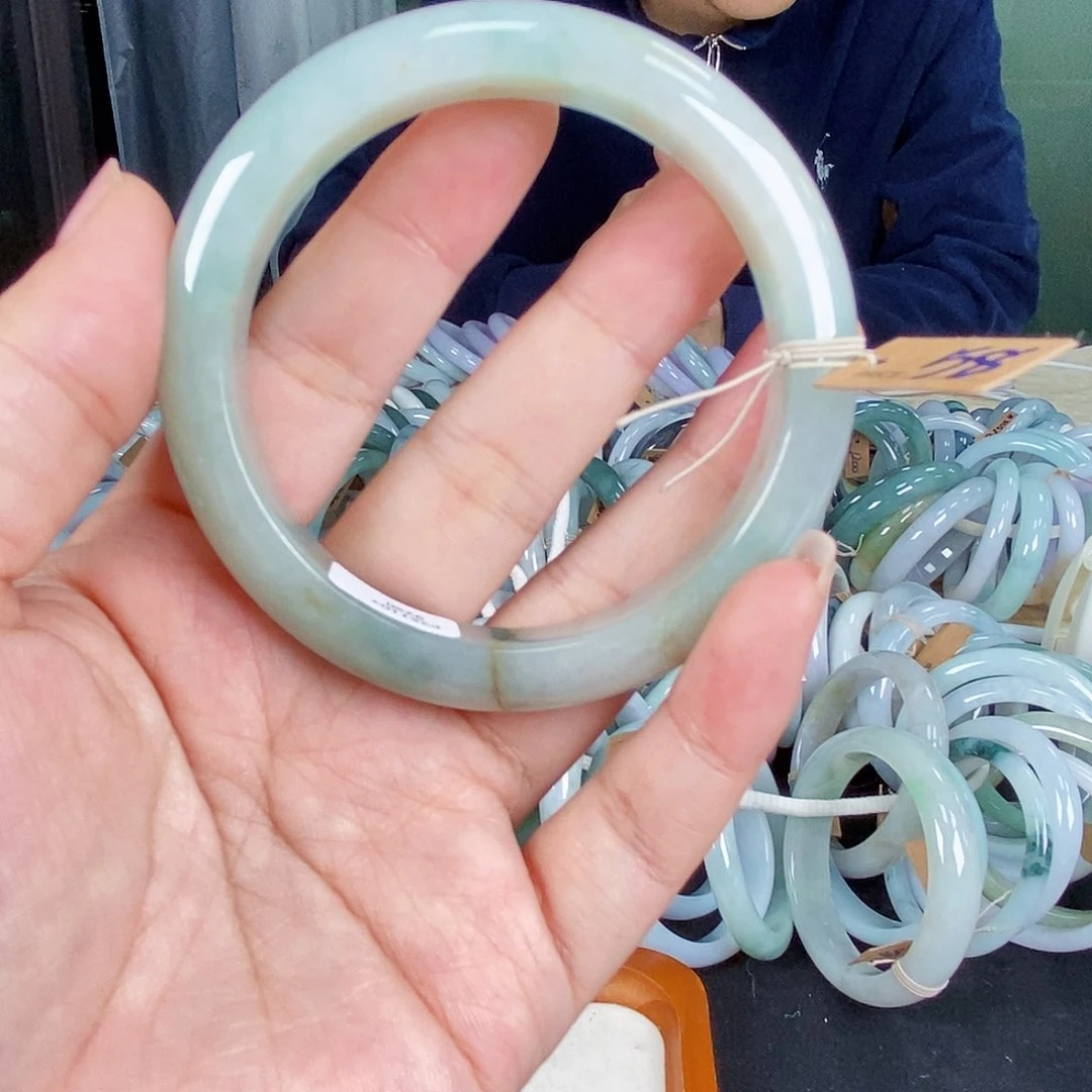 未镶嵌手镯翡翠翡翠手镯