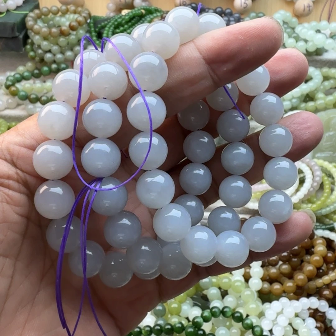 未镶嵌手链和田玉多样性发一