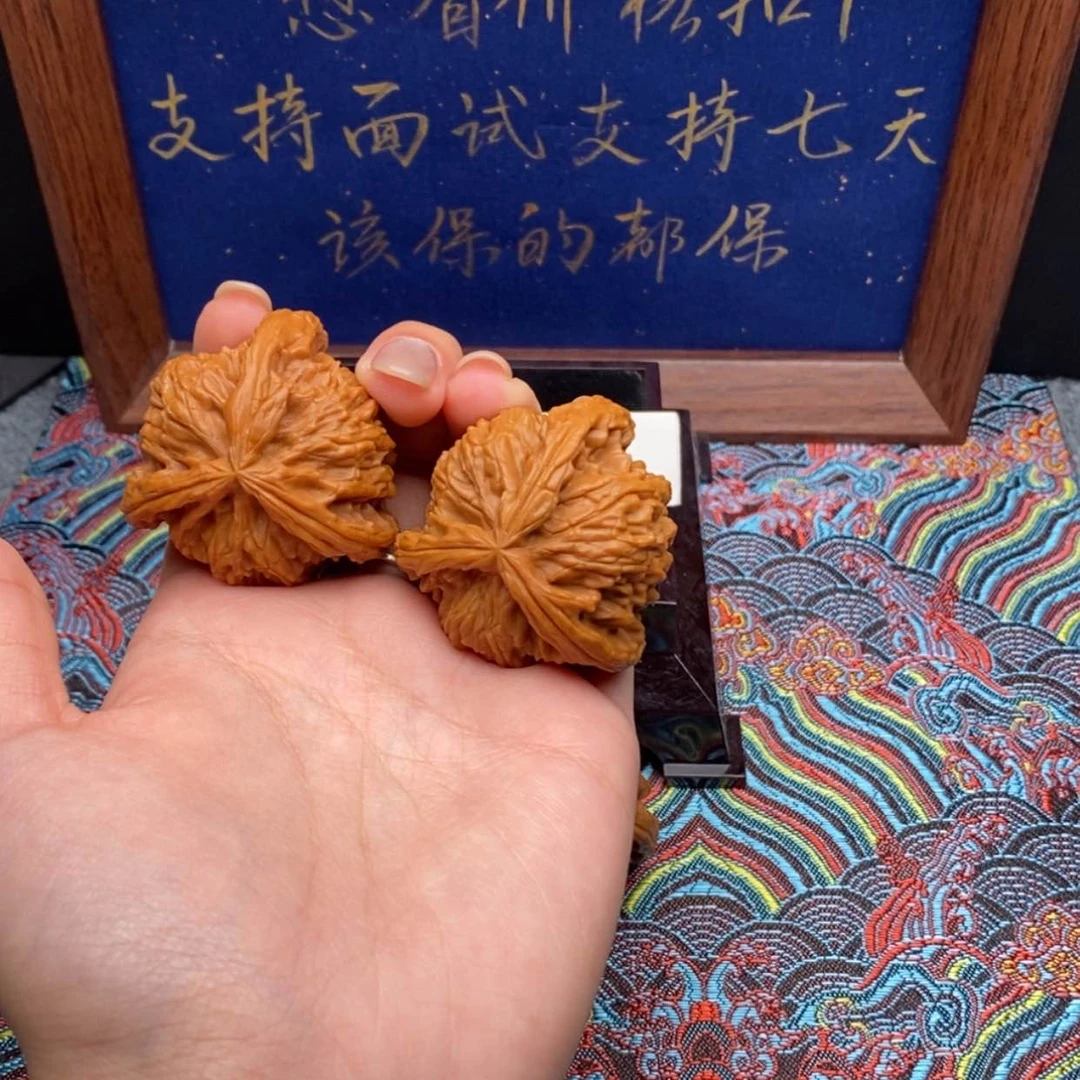 【闪购商品】莫*淚白狮