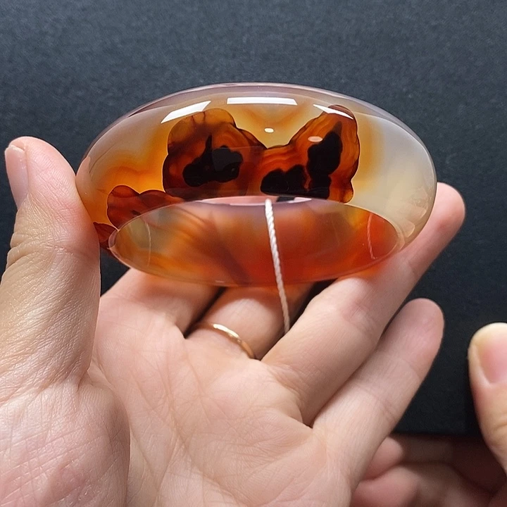 玛瑙/玉髓未镶嵌手镯56.5