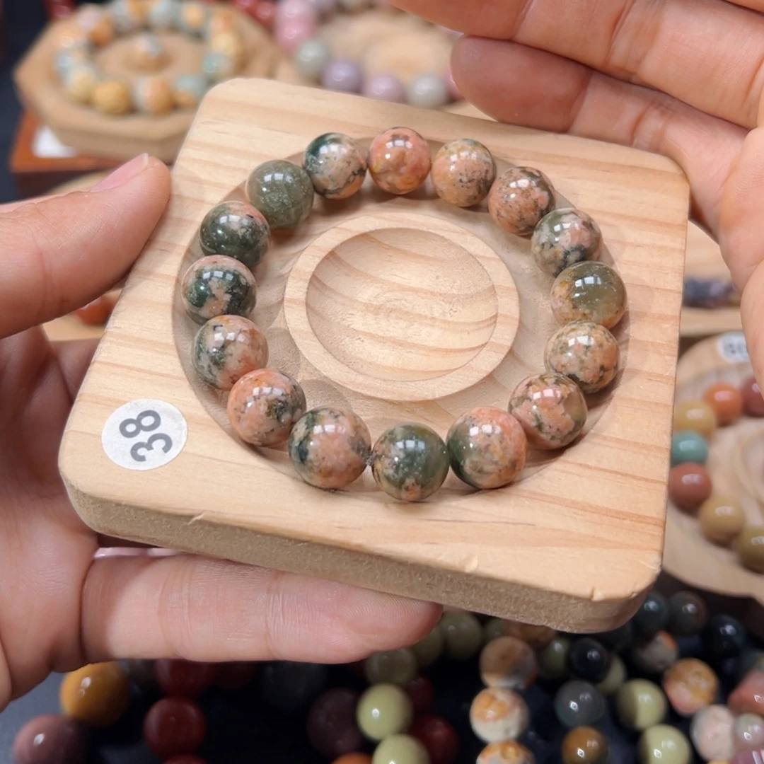 林***辰石英质玉未镶嵌手链148