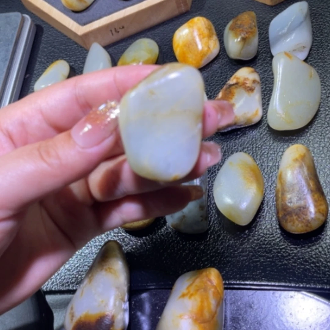 【闪购商品】和田玉未镶嵌颈饰