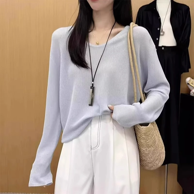 蓝色V领针织防晒罩衫女春夏新款宽松慵懒风配吊带裙的外搭空调衫