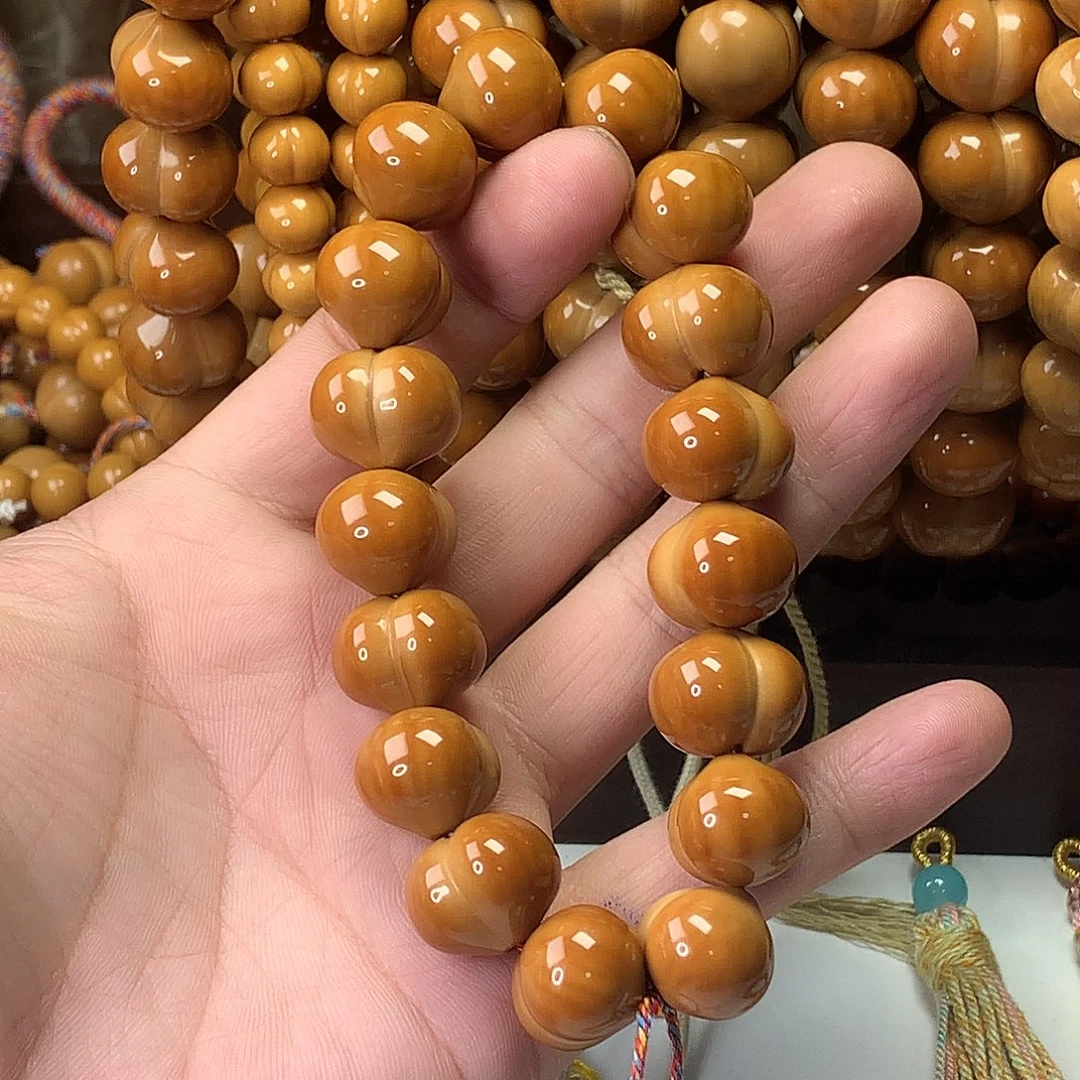 吊坠桃核全品柯基屁桃