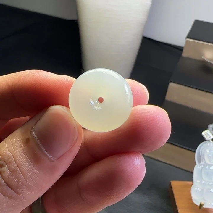 未镶嵌定制翡翠平安扣