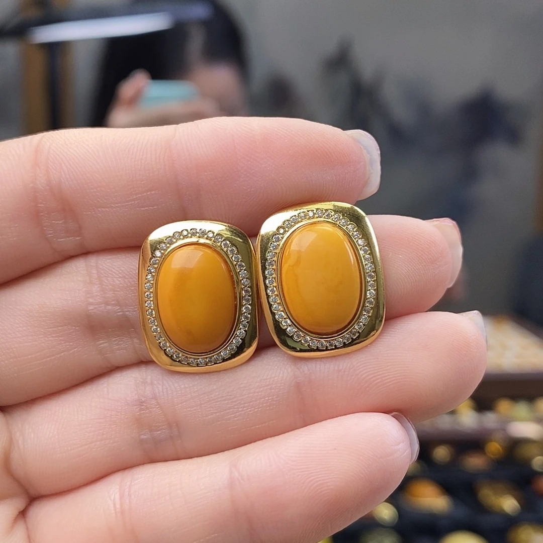 琥珀未镶嵌裸石成品